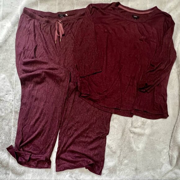 Midnight Lounge Set | XL | Burgundy Ribbed Long Sleeve Top & Pants - Picture 4 of 9